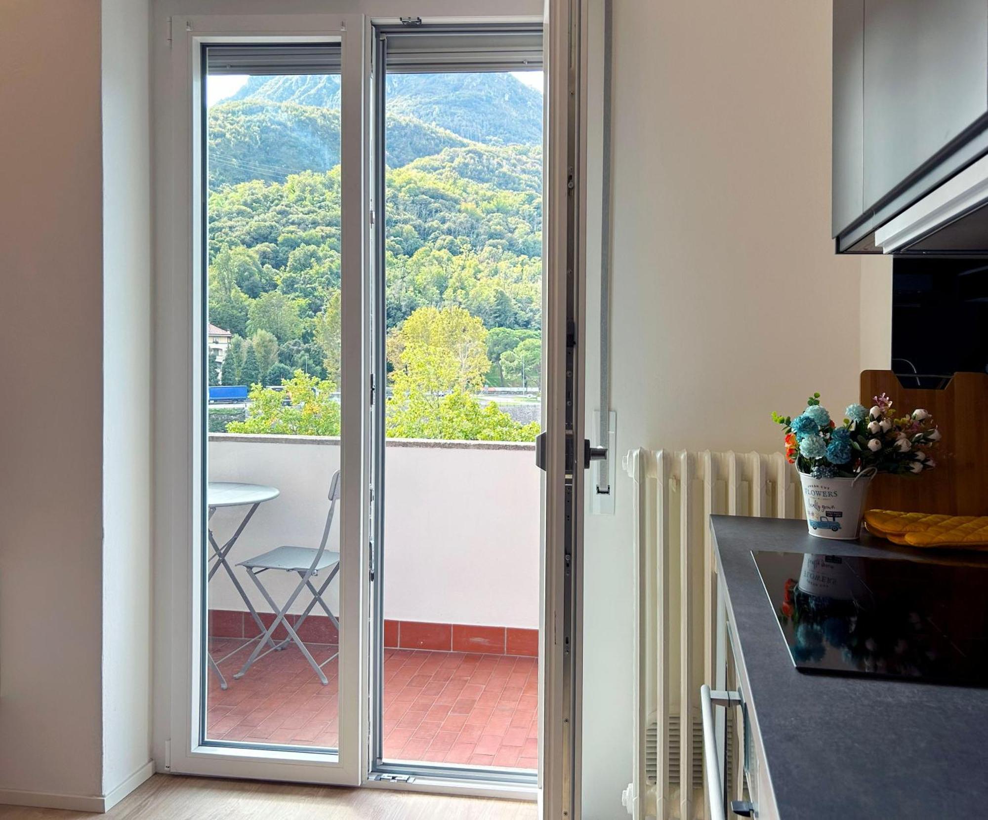 Lecco Lakefront Retreat Екстер'єр фото